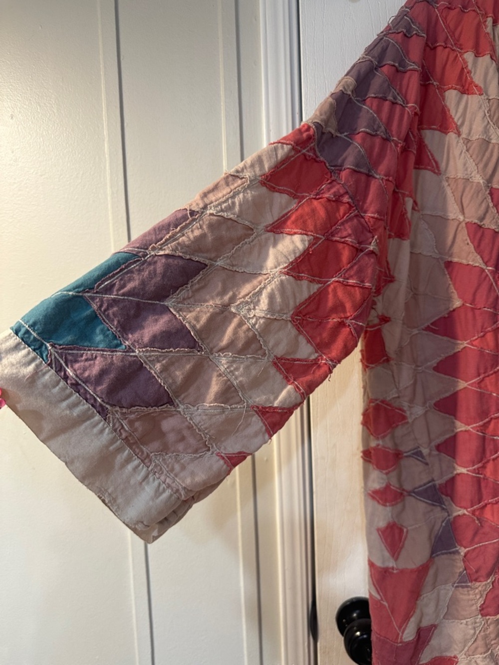 Magnolia Pearl Coral Patchwork Open-Front Kimono - Picture 3 of 6